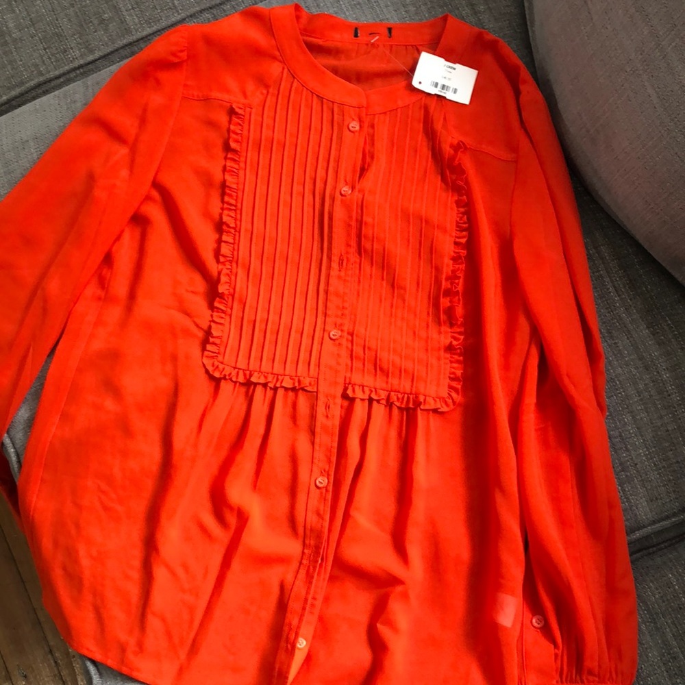 Ladies long sleeves top size medium